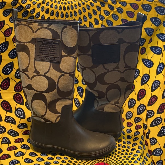 Women’s Signature Coach Rain Boots - Picture 4 of 4